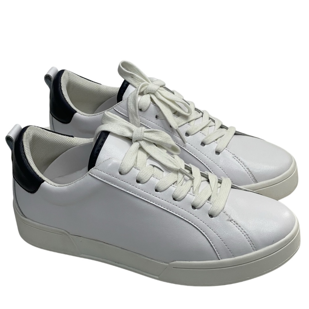 Laurie Felt Women's White and Black Sneakers 7